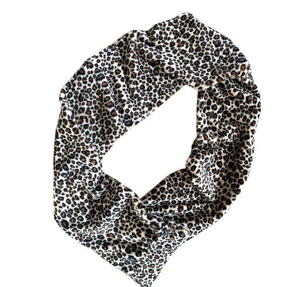 Leopard Print Plush Infinity Scarf Cozy Soft Neck warmer Animal Print - Picture 7 of 8